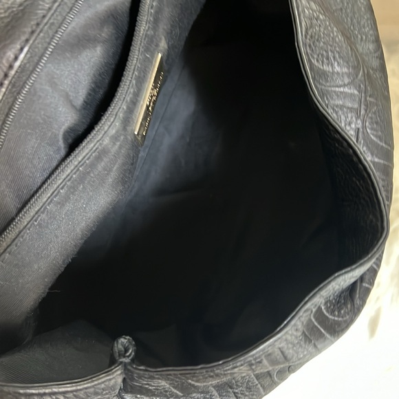 Carolina Herrera authentic black leather CH bag - Picture 7 of 9